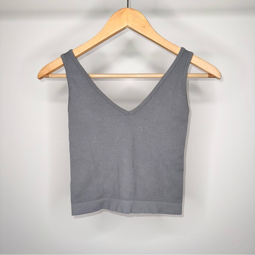 INTIMATELY FREE PEOPLE CROP TOP TANK V NECKLINE RIBBED GREY